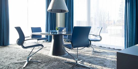 fauteuil-conference-riola