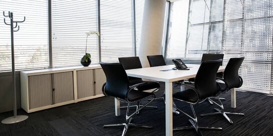 fauteuil-conference-riola-2