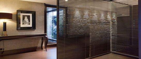 store-venitien-bois-1