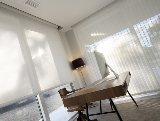 stores-bandes-verticales